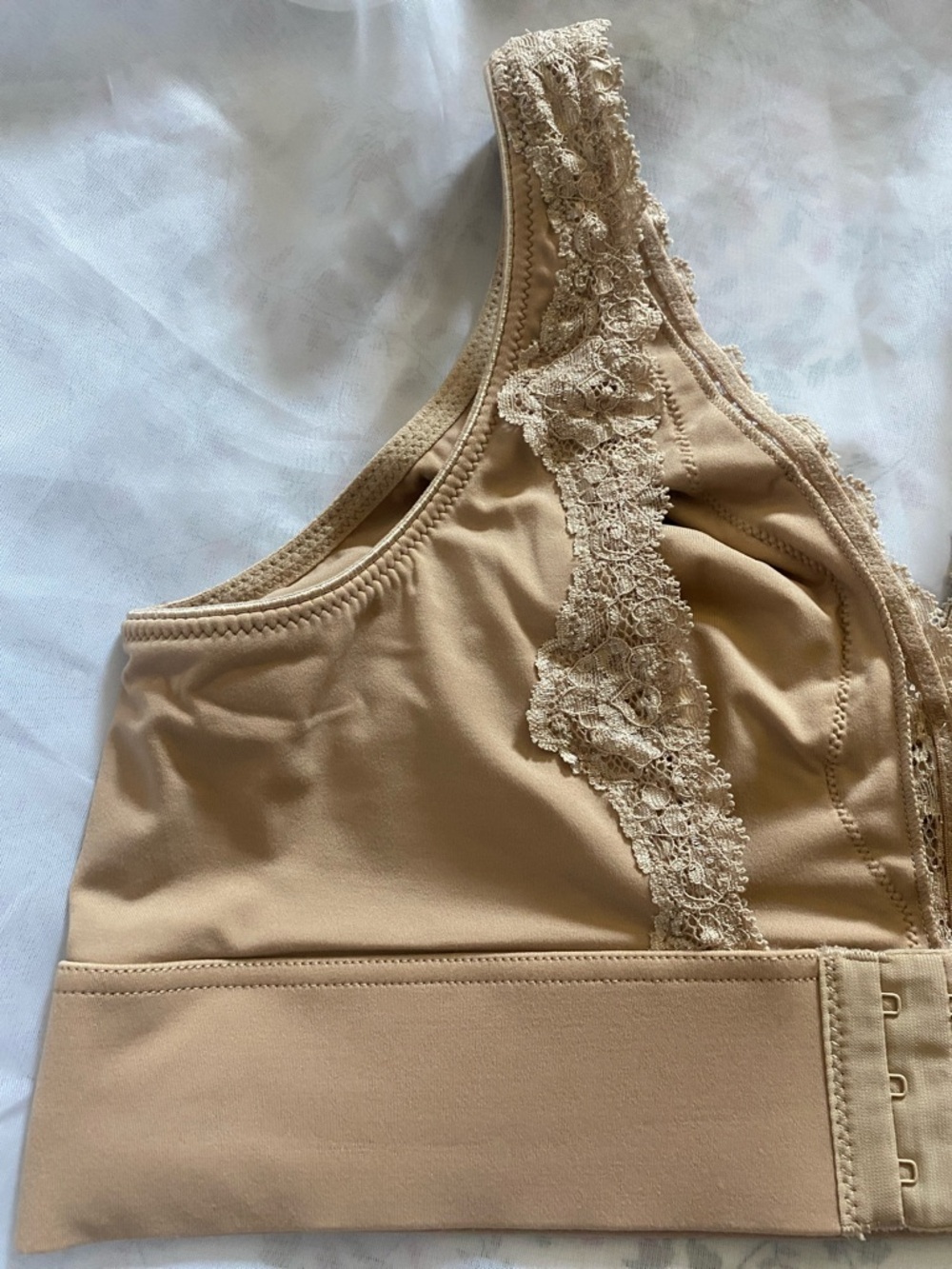 Soma Lace-Trim Wireless Bralette in Tan - Picture 8 of 12